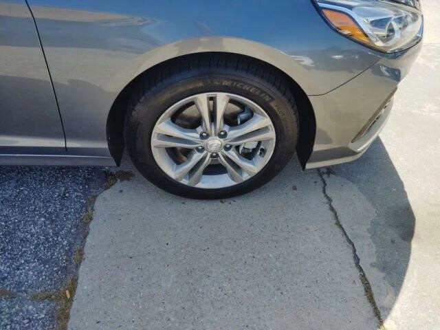 2018 Hyundai Sonata in Greenville, SC 29607 - 18129497 14