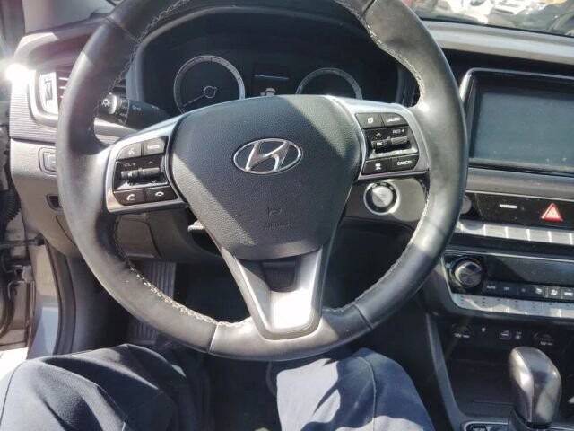 2018 Hyundai Sonata in Greenville, SC 29607 - 18129497 25