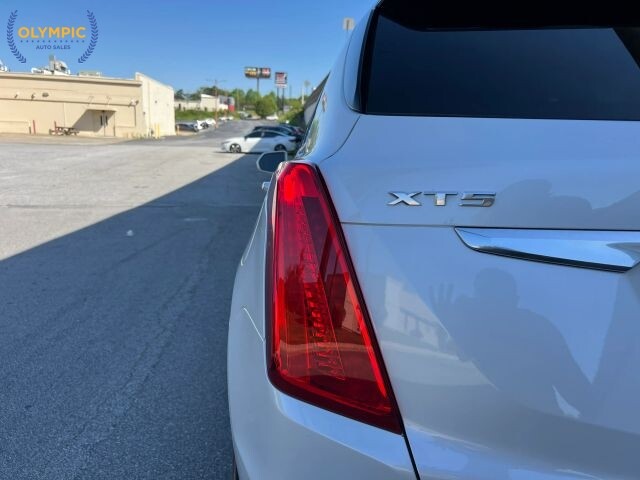 2018 Cadillac XT5 in Decatur, GA 30032 - 18129506 16