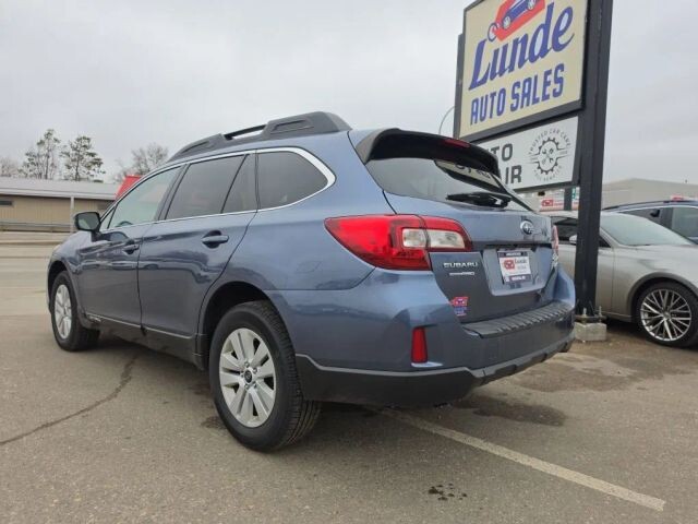 2015 Subaru Outback in Wadena, MN 56482 - 18129508 3