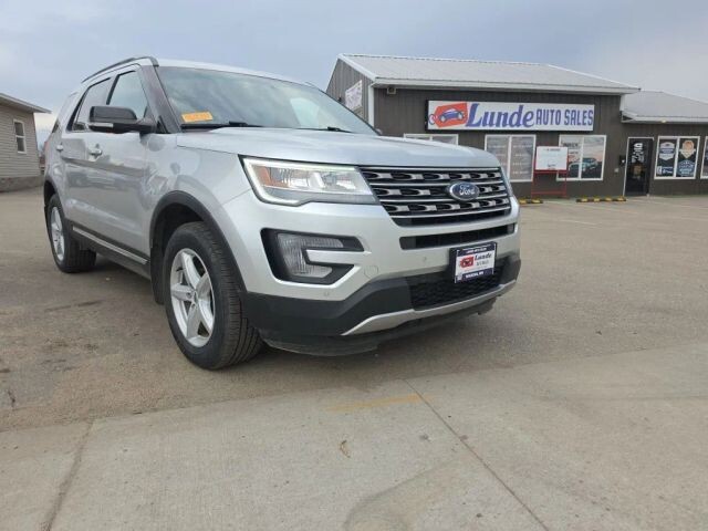 2017 Ford Explorer in Wadena, MN 56482 - 18129513 25