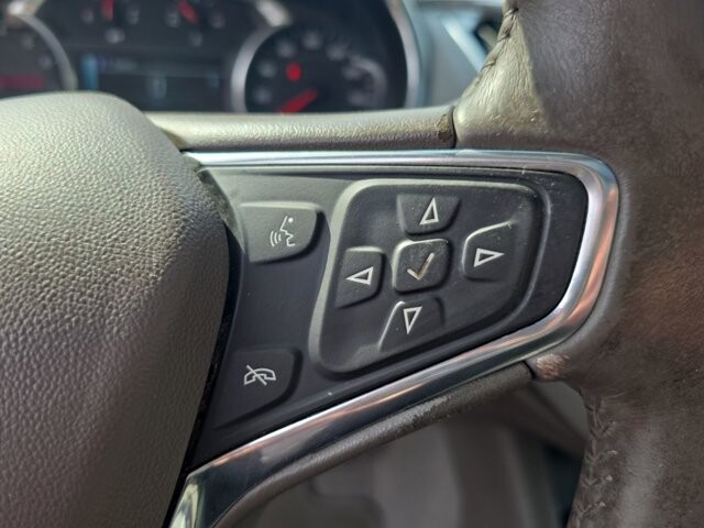 2017 Chevrolet Malibu in Marysville, OH 43040 - 18129517 21