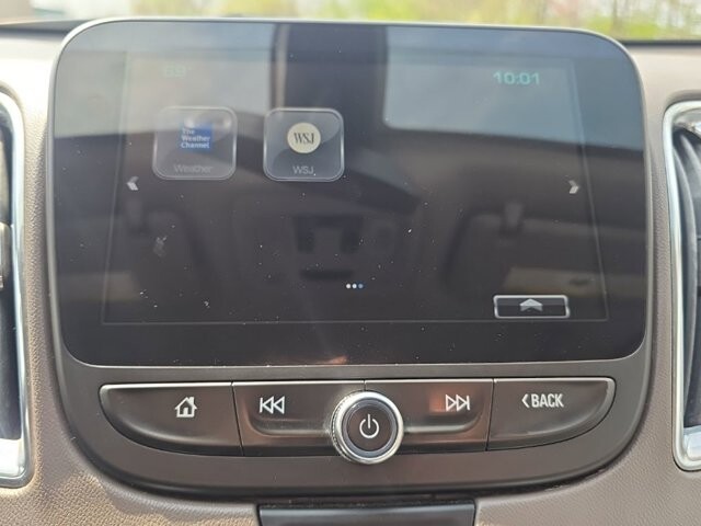 2017 Chevrolet Malibu in Marysville, OH 43040 - 18129517 28