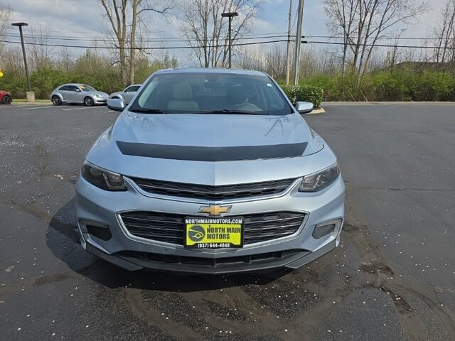 2017 Chevrolet Malibu in Marysville, OH 43040 - 18129517 2