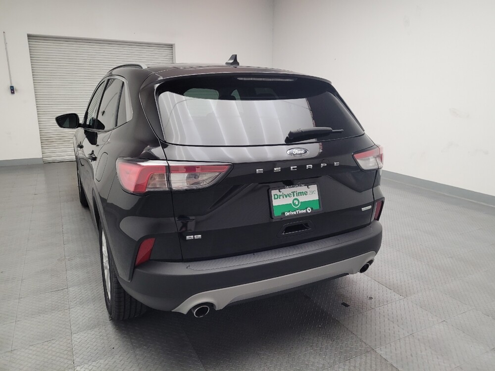 2020 Ford Escape in Montclair, CA 91763 - 18129518 6