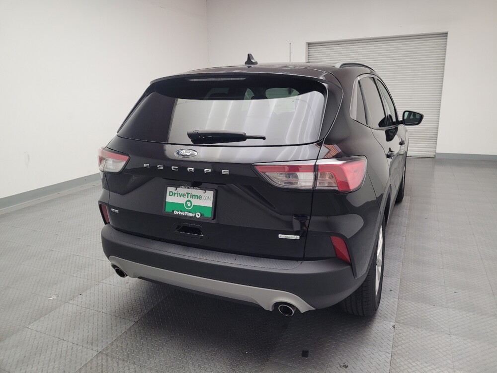2020 Ford Escape in Montclair, CA 91763 - 18129518 7