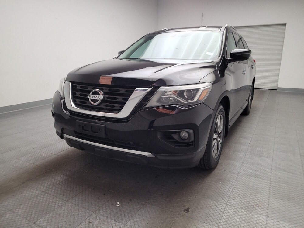 2017 Nissan Pathfinder in Fresno, CA 93726 - 18129526 15