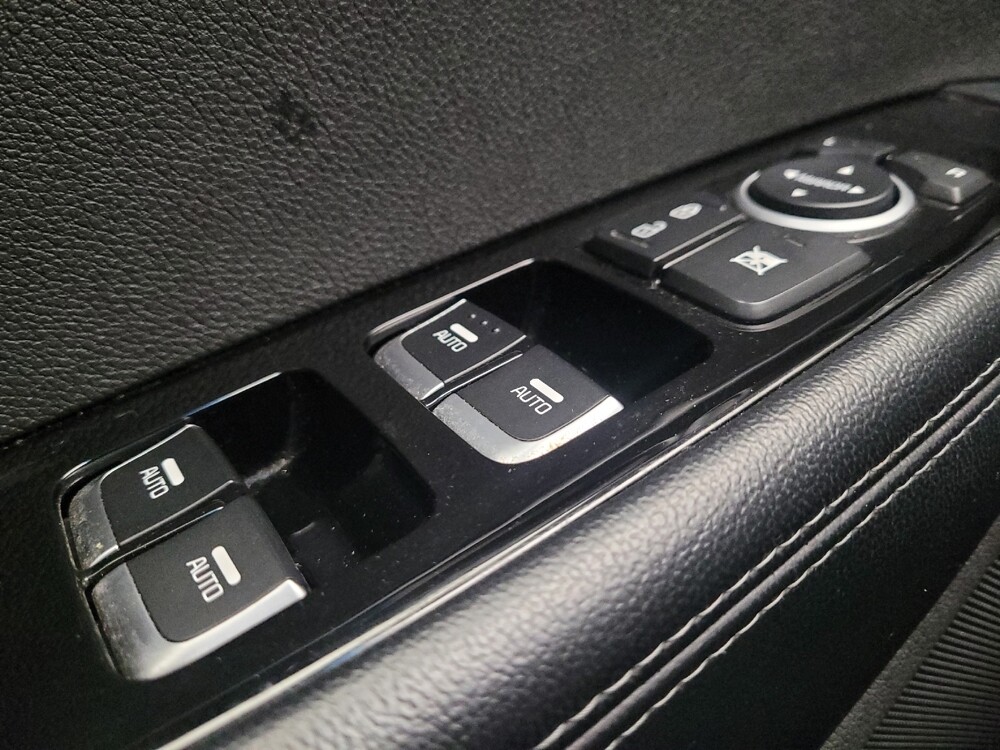 2019 Kia Sorento in Riverside, CA 92504 - 18129533 27