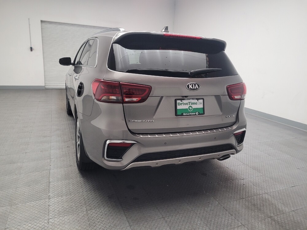2019 Kia Sorento in Riverside, CA 92504 - 18129533 6