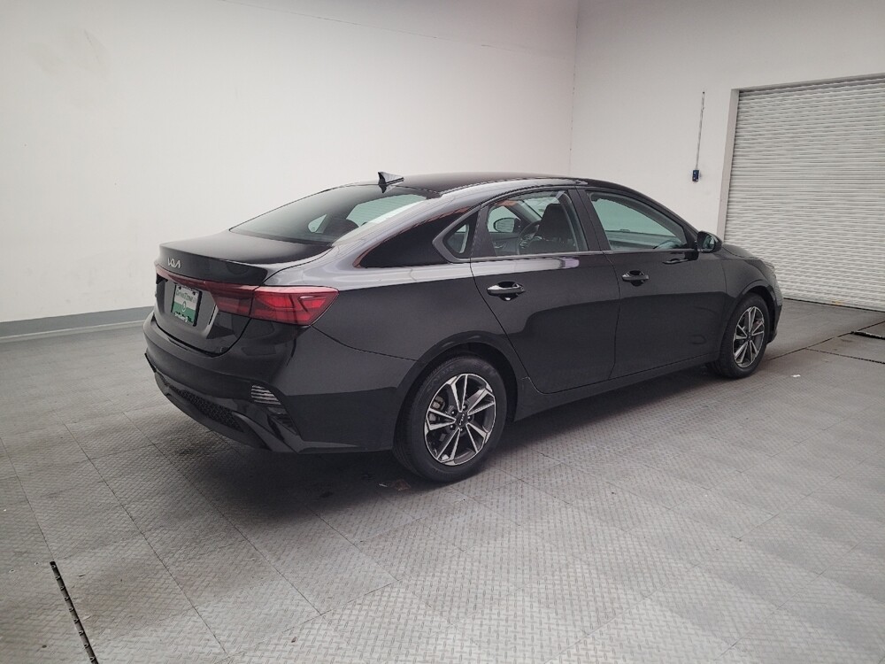 2023 Kia Forte in Downey, CA 90241 - 18129534 9
