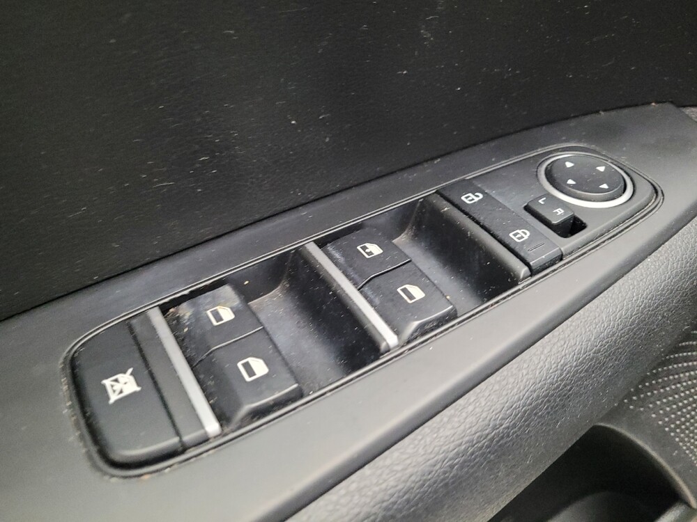 2023 Kia Forte in Downey, CA 90241 - 18129534 27