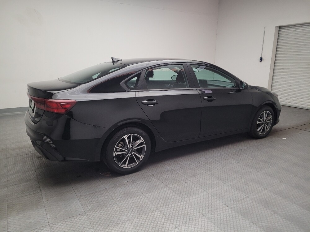 2023 Kia Forte in Downey, CA 90241 - 18129534 10