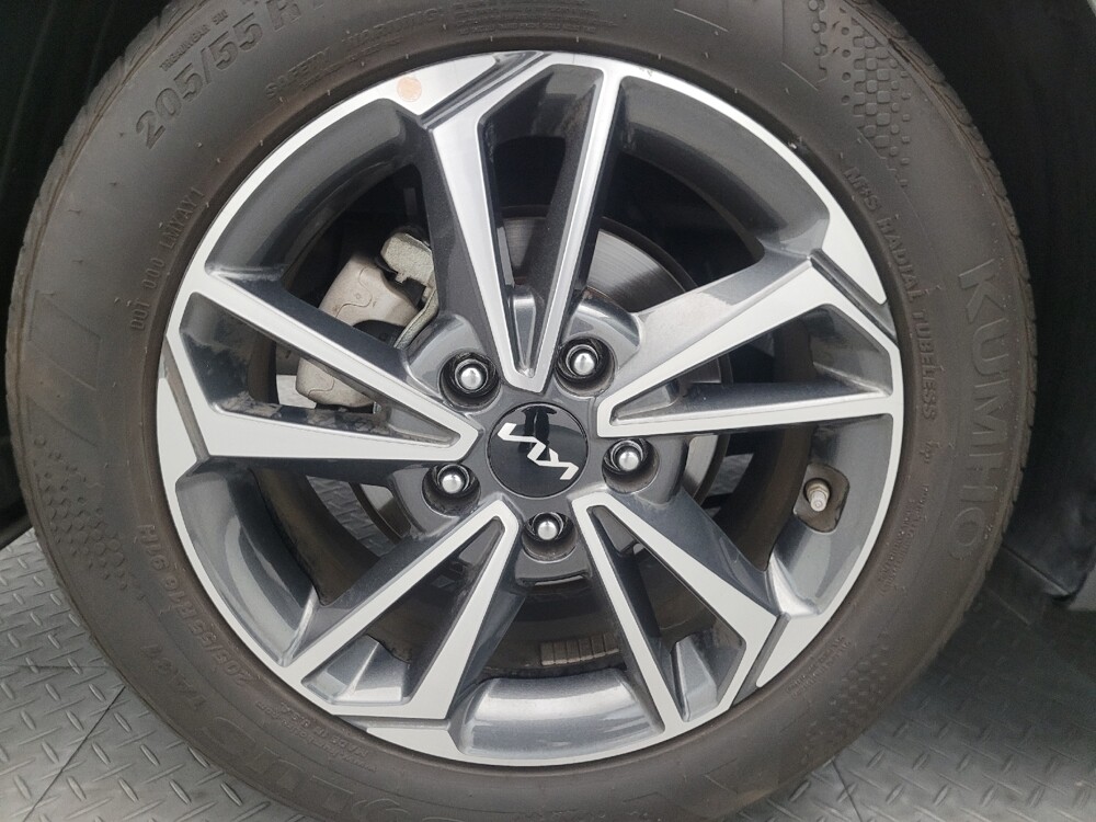 2023 Kia Forte in Mesa, AZ 85210 - 18129545 31