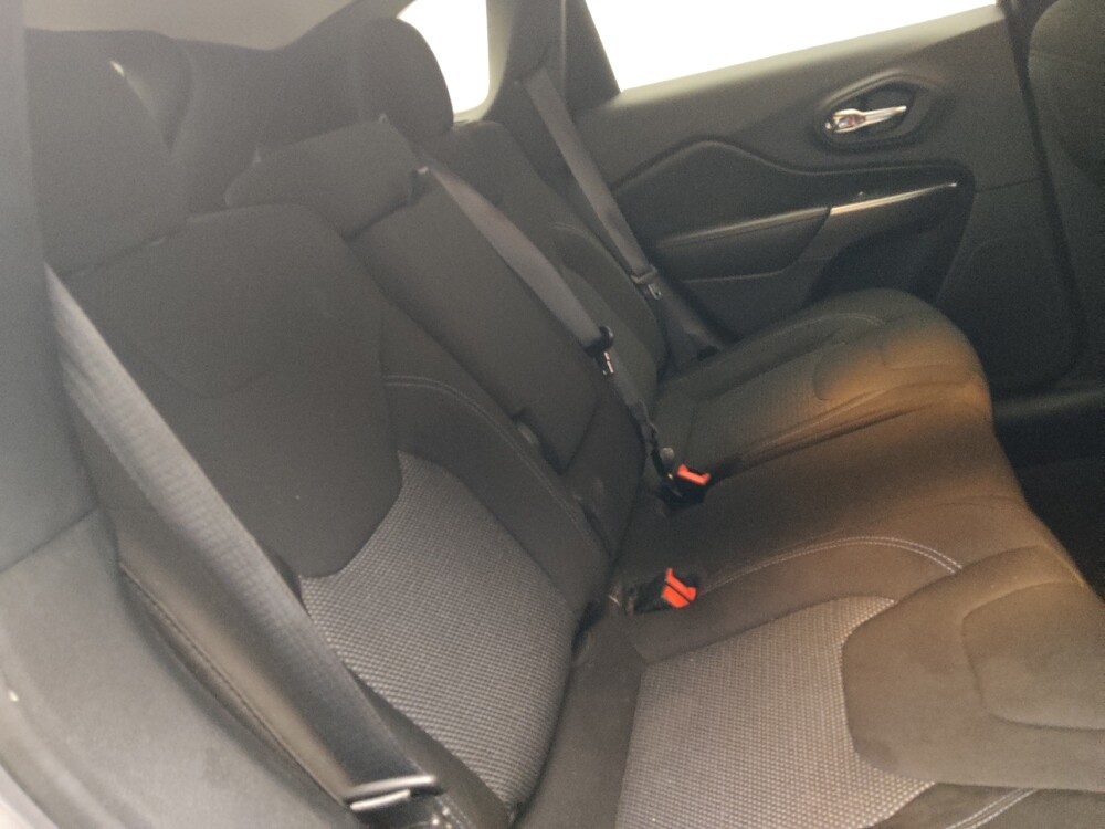 2020 Jeep Cherokee in Birmingham, AL 35215 - 18129555 19