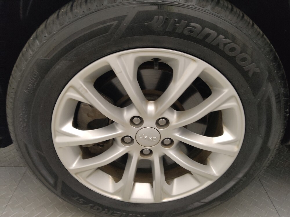 2020 Jeep Cherokee in Birmingham, AL 35215 - 18129555 31