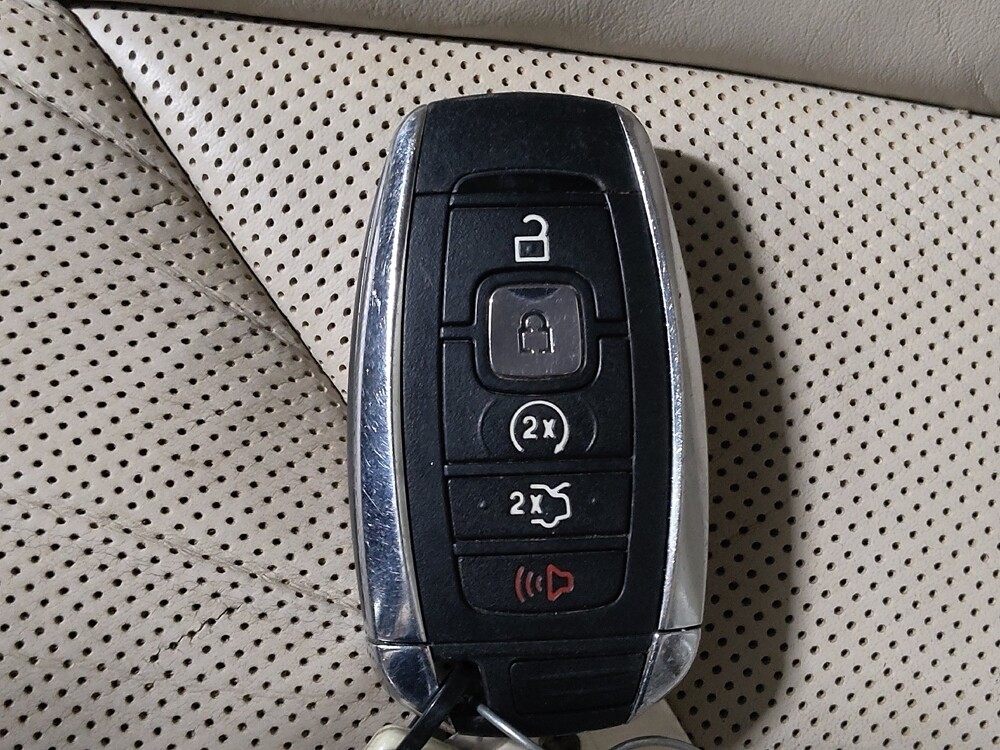 2019 Lincoln Nautilus in Plano, TX 75074 - 18129561 32