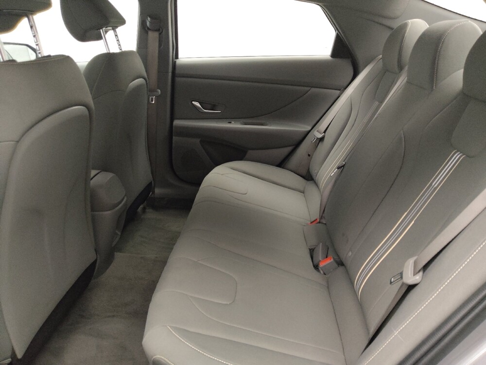 2025 Hyundai Elantra in Lombard, IL 60148 - 18129562 18