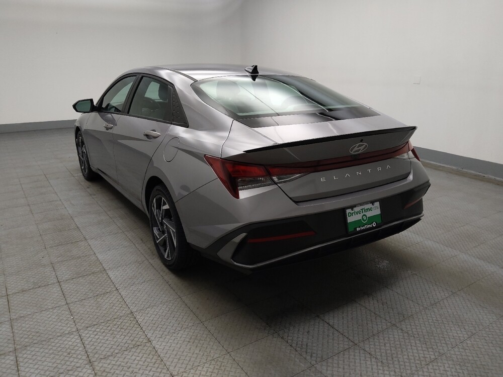 2025 Hyundai Elantra in Lombard, IL 60148 - 18129562 5