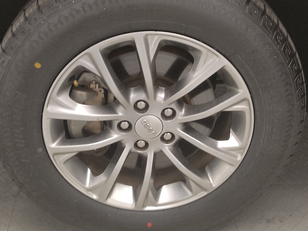 2020 Jeep Cherokee in Fort Worth, TX 76116 - 18129563 31