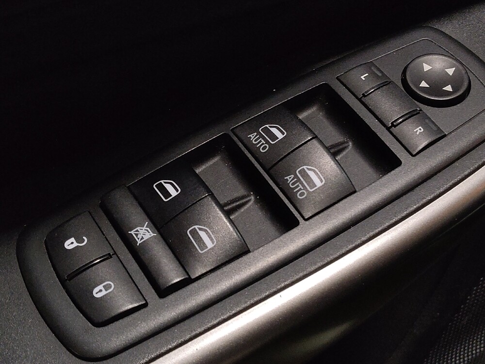 2020 Jeep Cherokee in Fort Worth, TX 76116 - 18129563 27