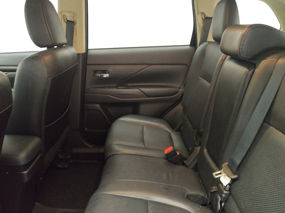 2018 Mitsubishi Outlander in Oklahoma City, OK 73139 - 18129564 18