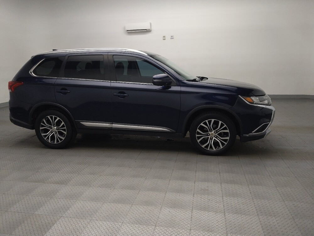 2018 Mitsubishi Outlander in Oklahoma City, OK 73139 - 18129564 11