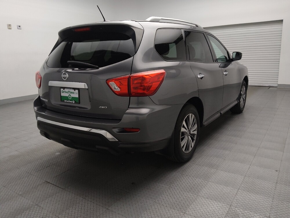 2018 Nissan Pathfinder in Oklahoma City, OK 73139 - 18129565 9