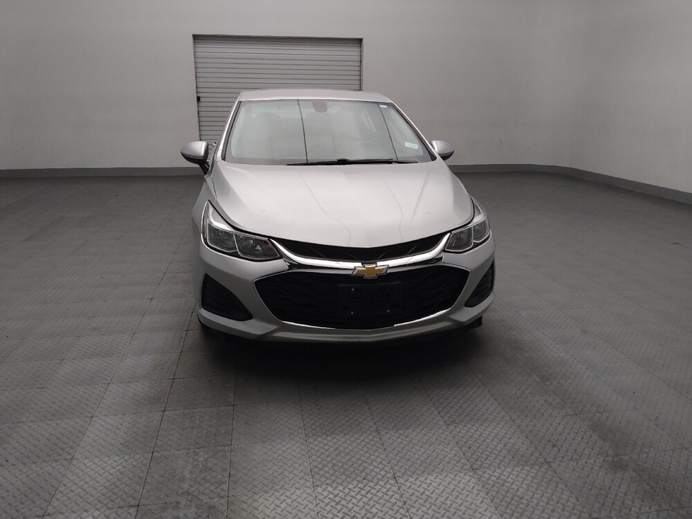 2019 Chevrolet Cruze in Oklahoma City, OK 73139 - 18129575 14