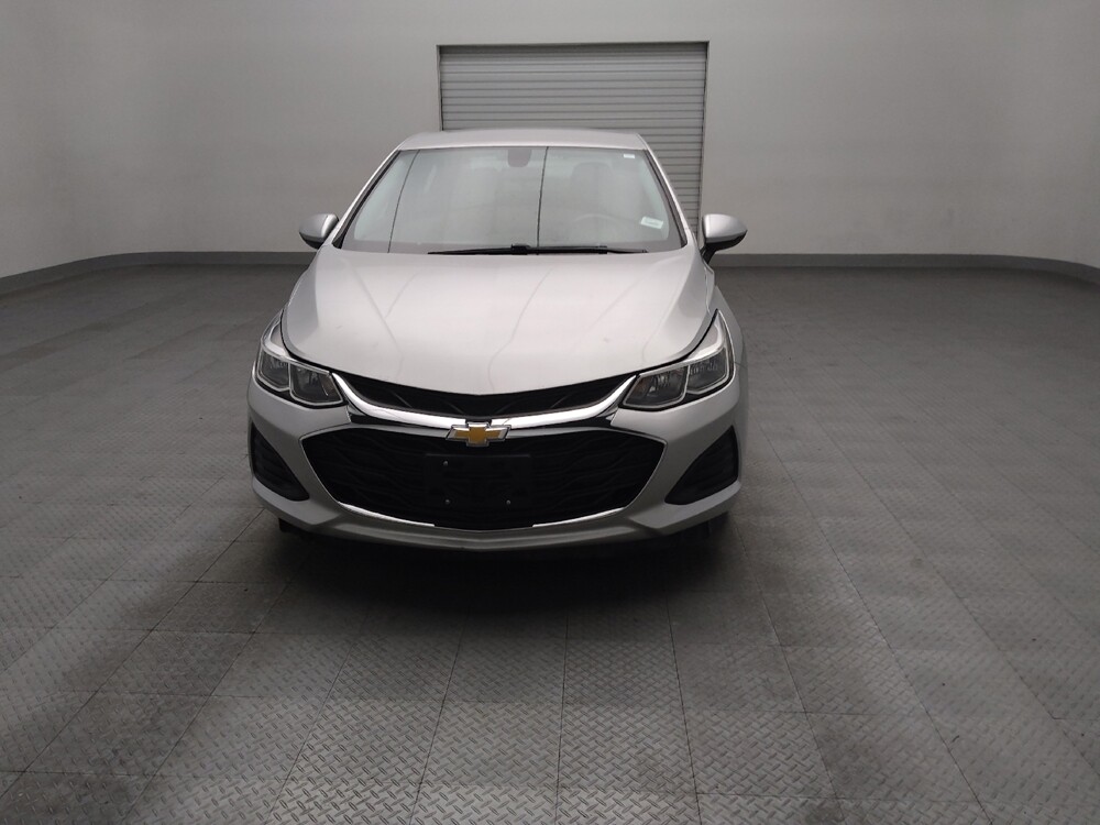 2019 Chevrolet Cruze in Oklahoma City, OK 73139 - 18129575 15