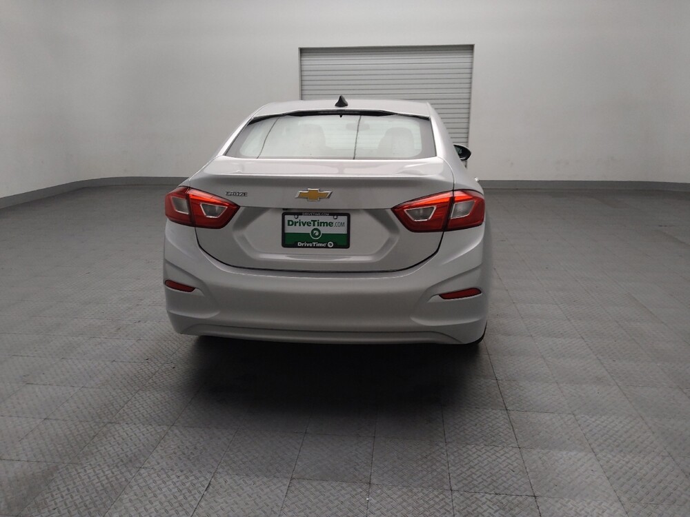 2019 Chevrolet Cruze in Oklahoma City, OK 73139 - 18129575 7