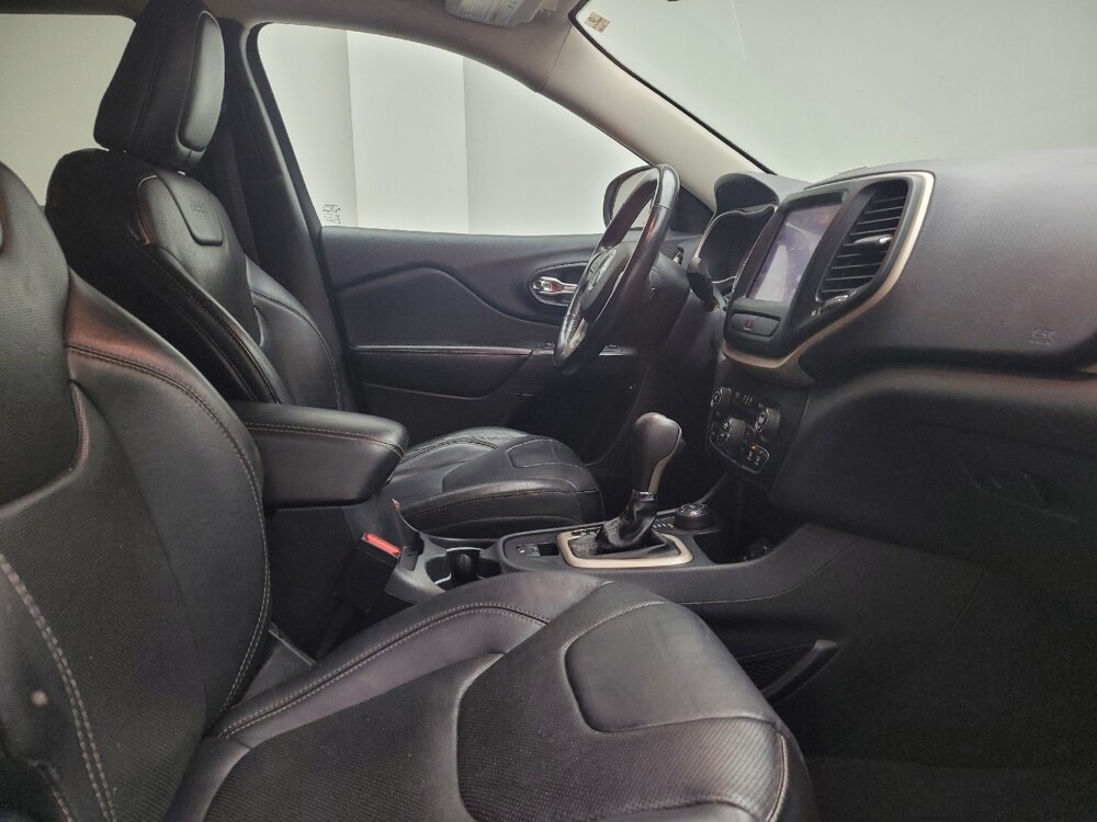 2015 Jeep Cherokee in Grand Rapids, MI 49508 - 18129576 21