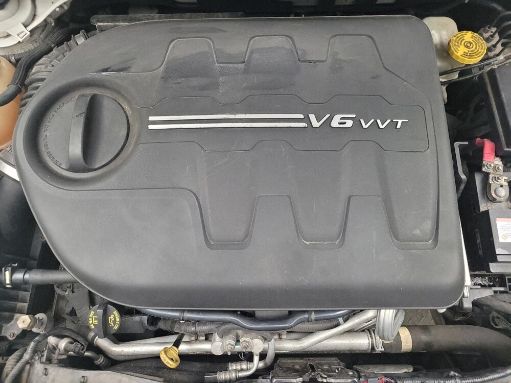 2015 Jeep Cherokee in Grand Rapids, MI 49508 - 18129576 30