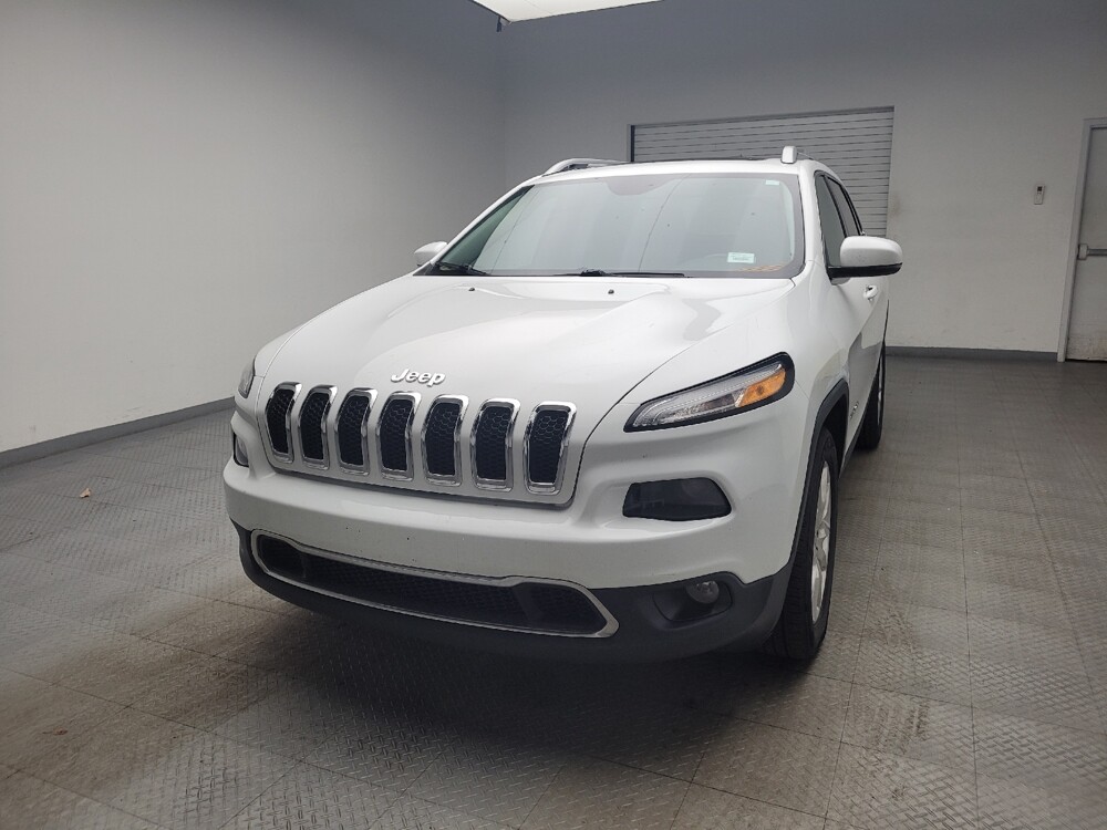 2015 Jeep Cherokee in Grand Rapids, MI 49508 - 18129576 15