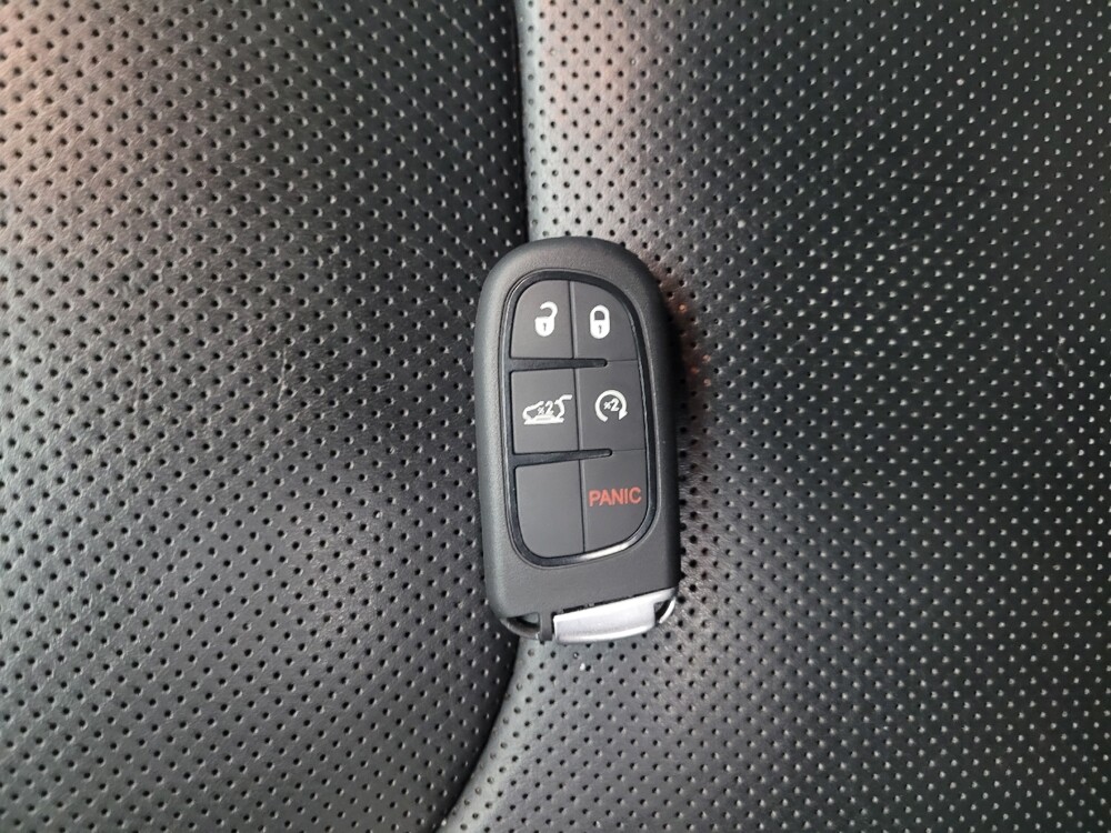 2015 Jeep Cherokee in Grand Rapids, MI 49508 - 18129576 32