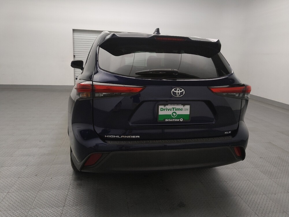 2022 Toyota Highlander in Fort Worth, TX 76116 - 18129577 6
