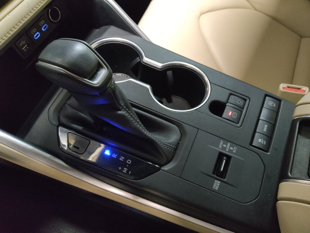 2022 Toyota Highlander in Fort Worth, TX 76116 - 18129577 26