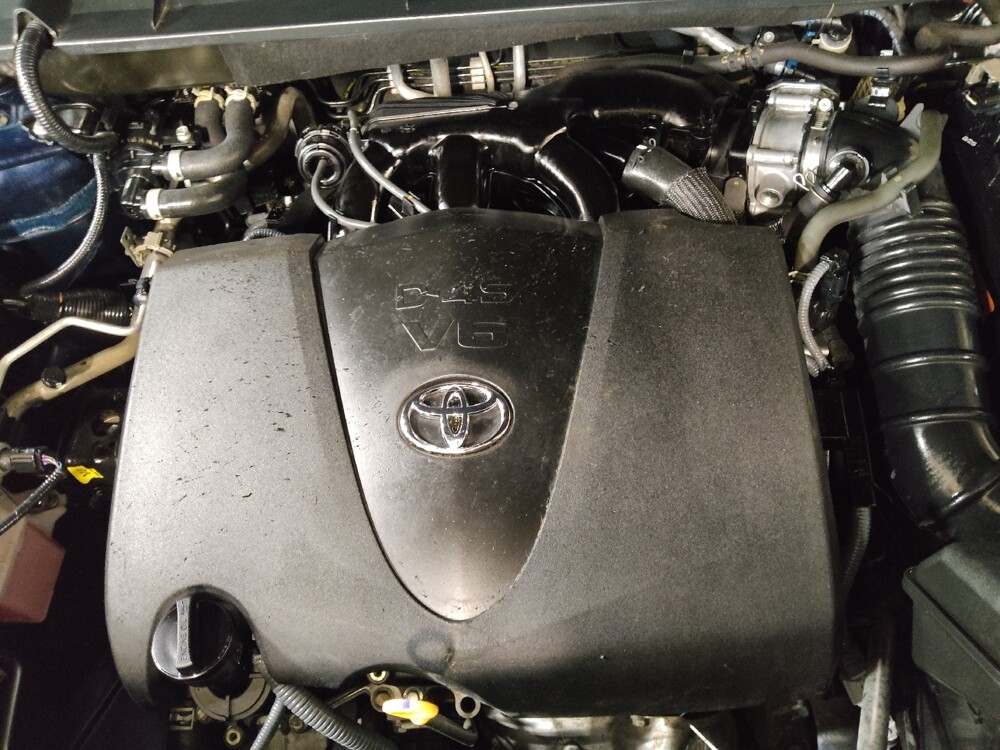 2022 Toyota Highlander in Fort Worth, TX 76116 - 18129577 30