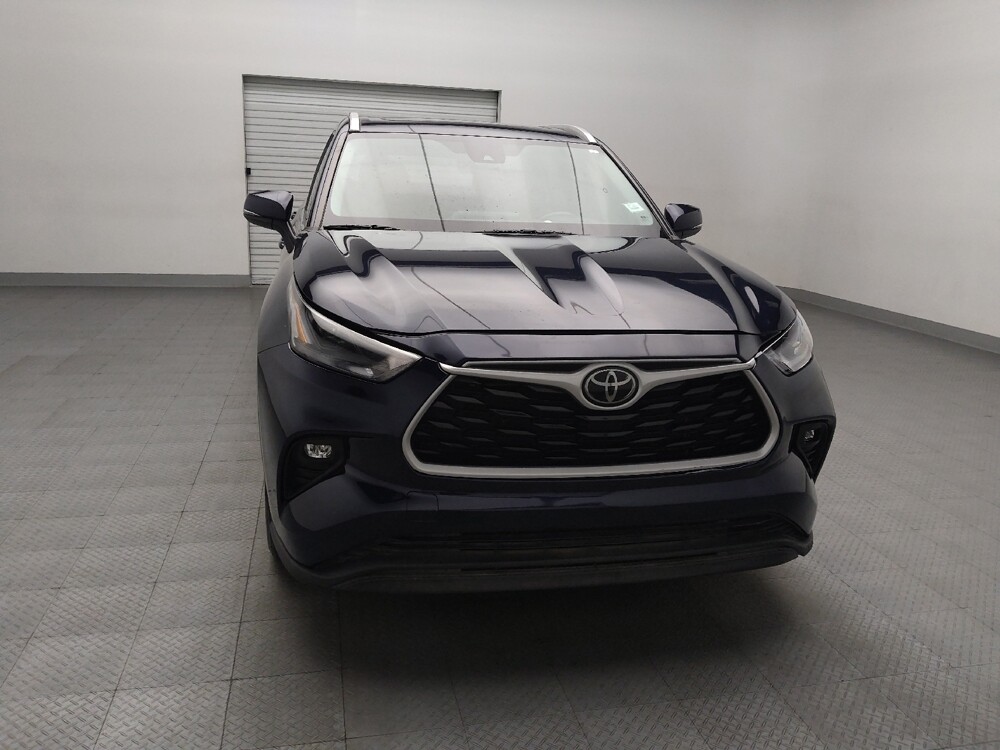 2022 Toyota Highlander in Fort Worth, TX 76116 - 18129577 14