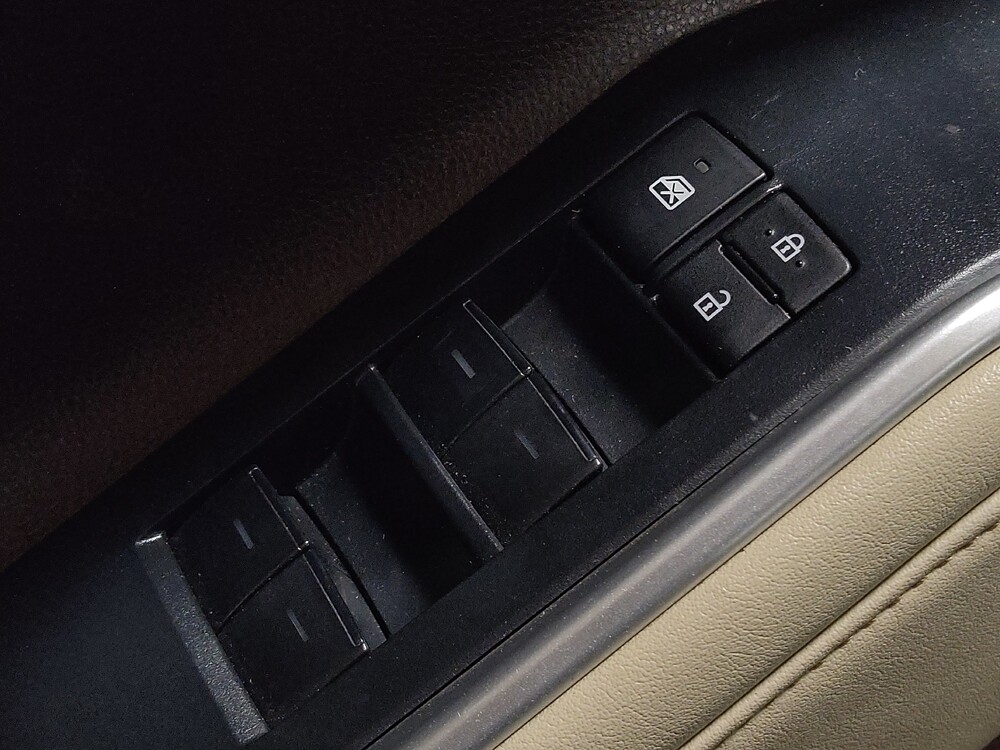 2022 Toyota Highlander in Fort Worth, TX 76116 - 18129577 27