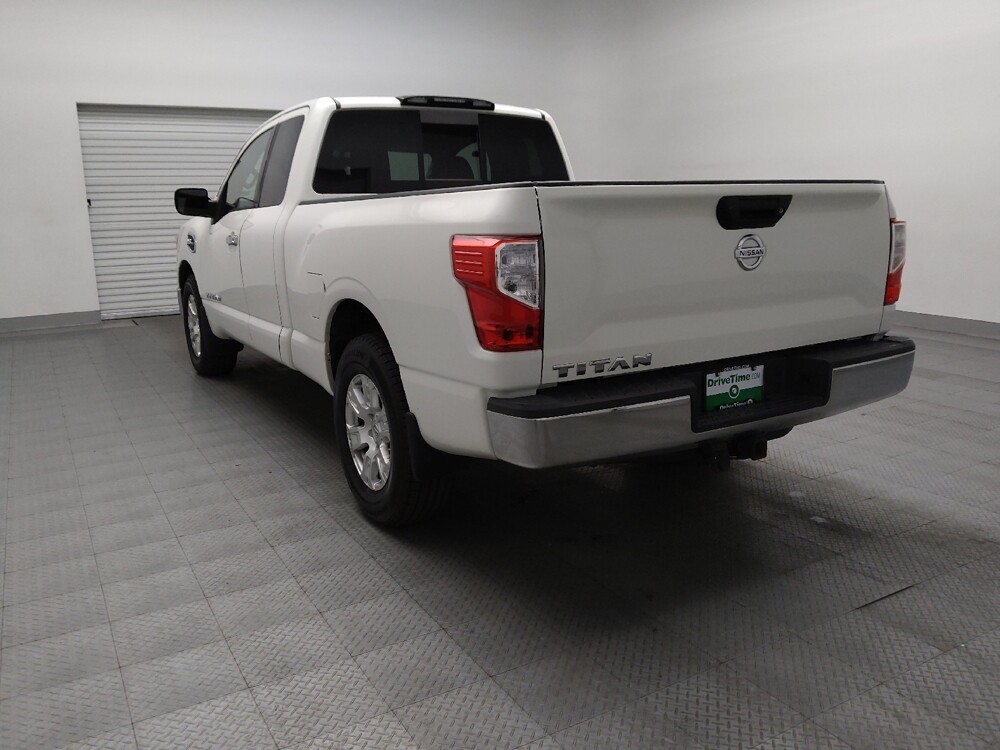 2017 Nissan Titan in Tulsa, OK 74145 - 18129581 5