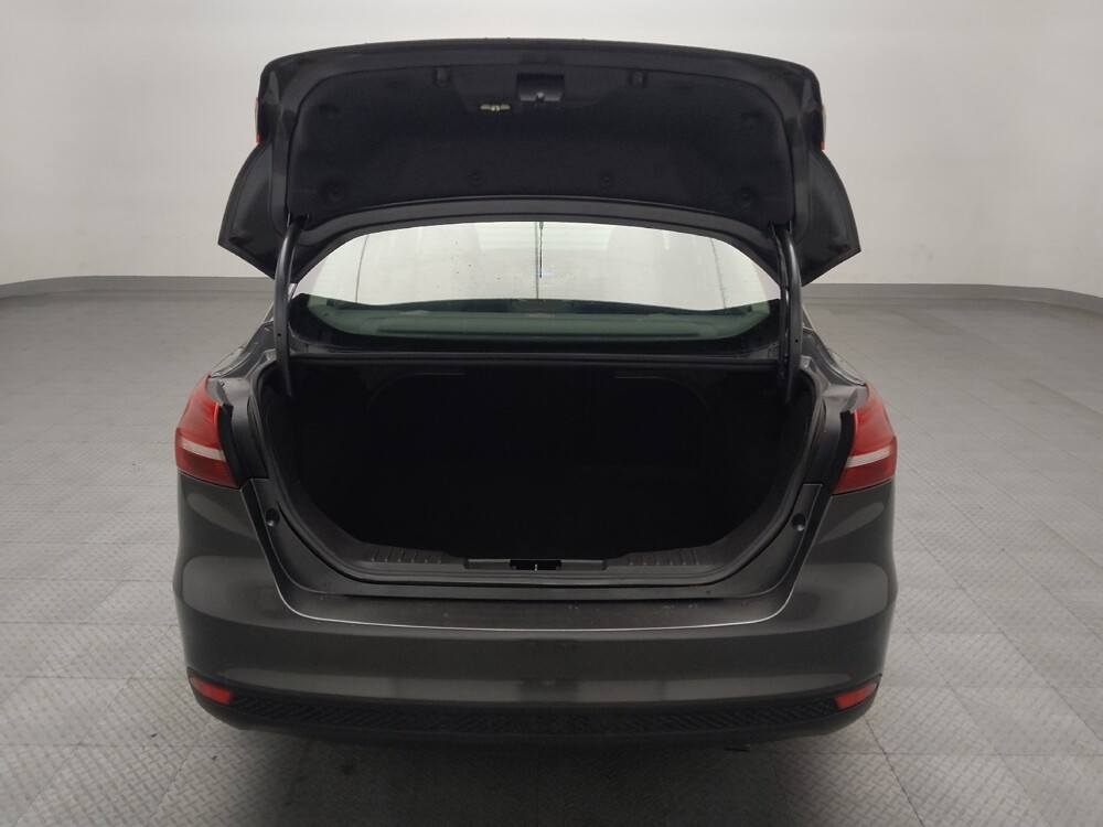 2018 Ford Focus in Tulsa, OK 74145 - 18129586 29
