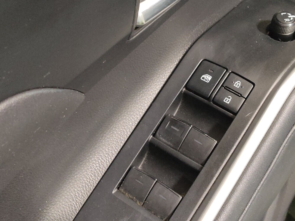 2021 Toyota Highlander in Tulsa, OK 74145 - 18129587 27