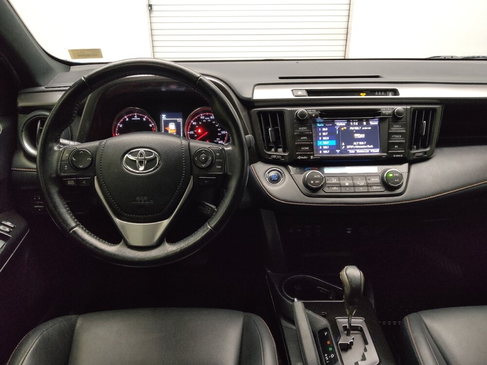 2018 Toyota RAV4 in Tulsa, OK 74145 - 18129589 22