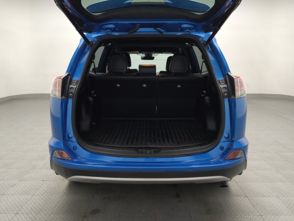 2018 Toyota RAV4 in Tulsa, OK 74145 - 18129589 29