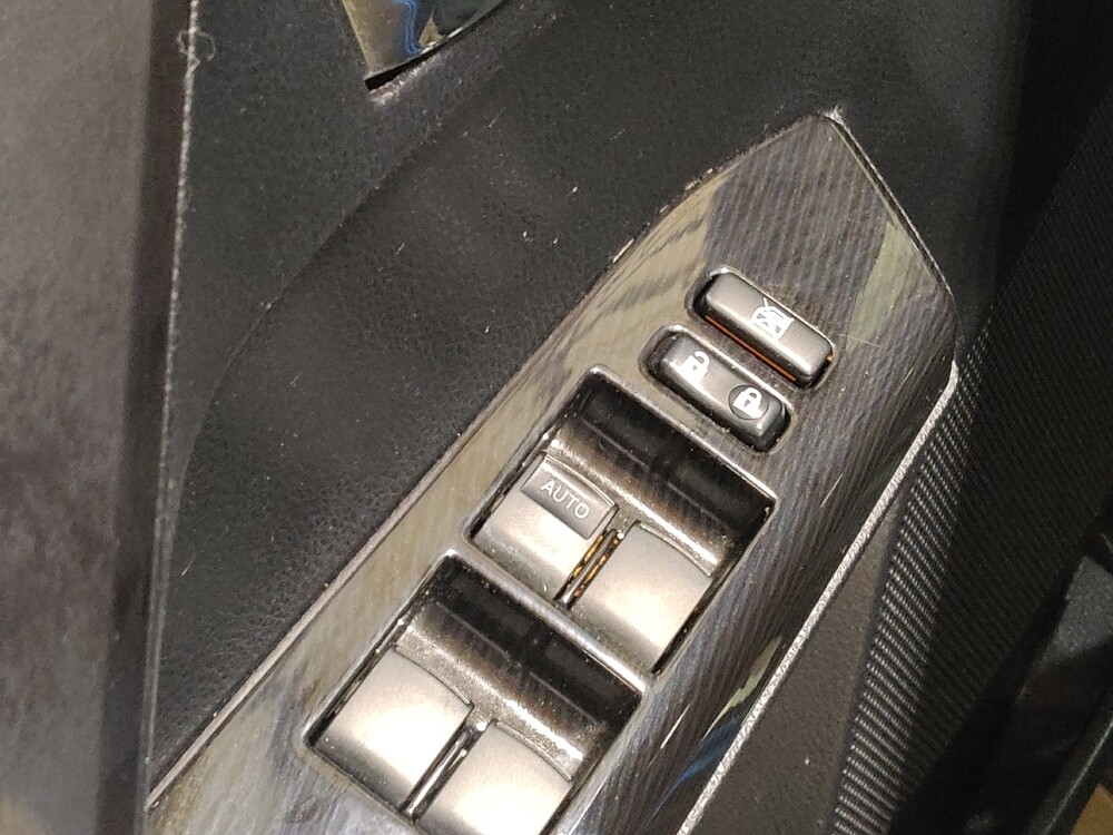 2018 Toyota RAV4 in Tulsa, OK 74145 - 18129589 27