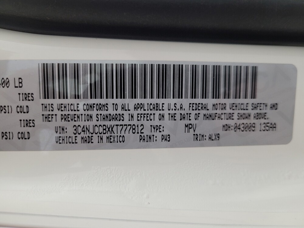 2019 Jeep Compass in Tucson, AZ 85705 - 18129594 33