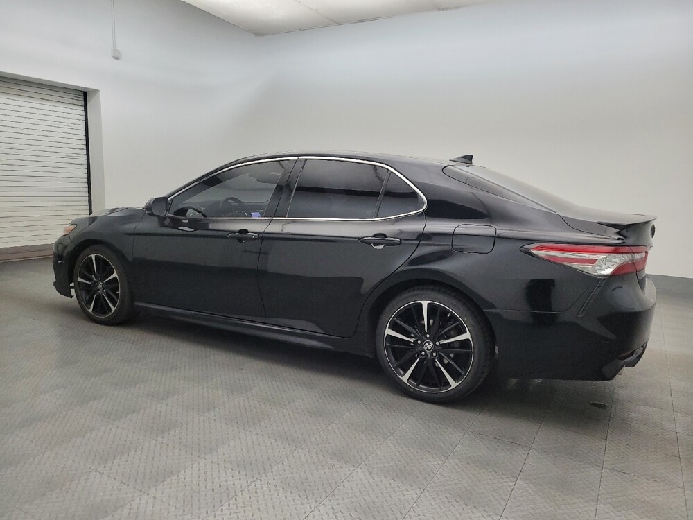 2018 Toyota Camry in Glendale, AZ 85301 - 18129600 3