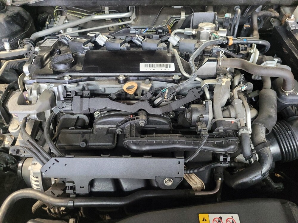 2018 Toyota Camry in Glendale, AZ 85301 - 18129600 30