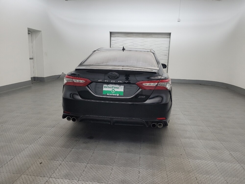 2018 Toyota Camry in Glendale, AZ 85301 - 18129600 7