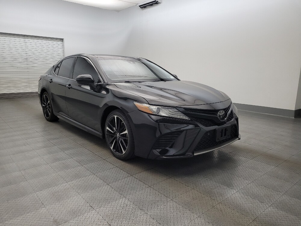 2018 Toyota Camry in Glendale, AZ 85301 - 18129600 13